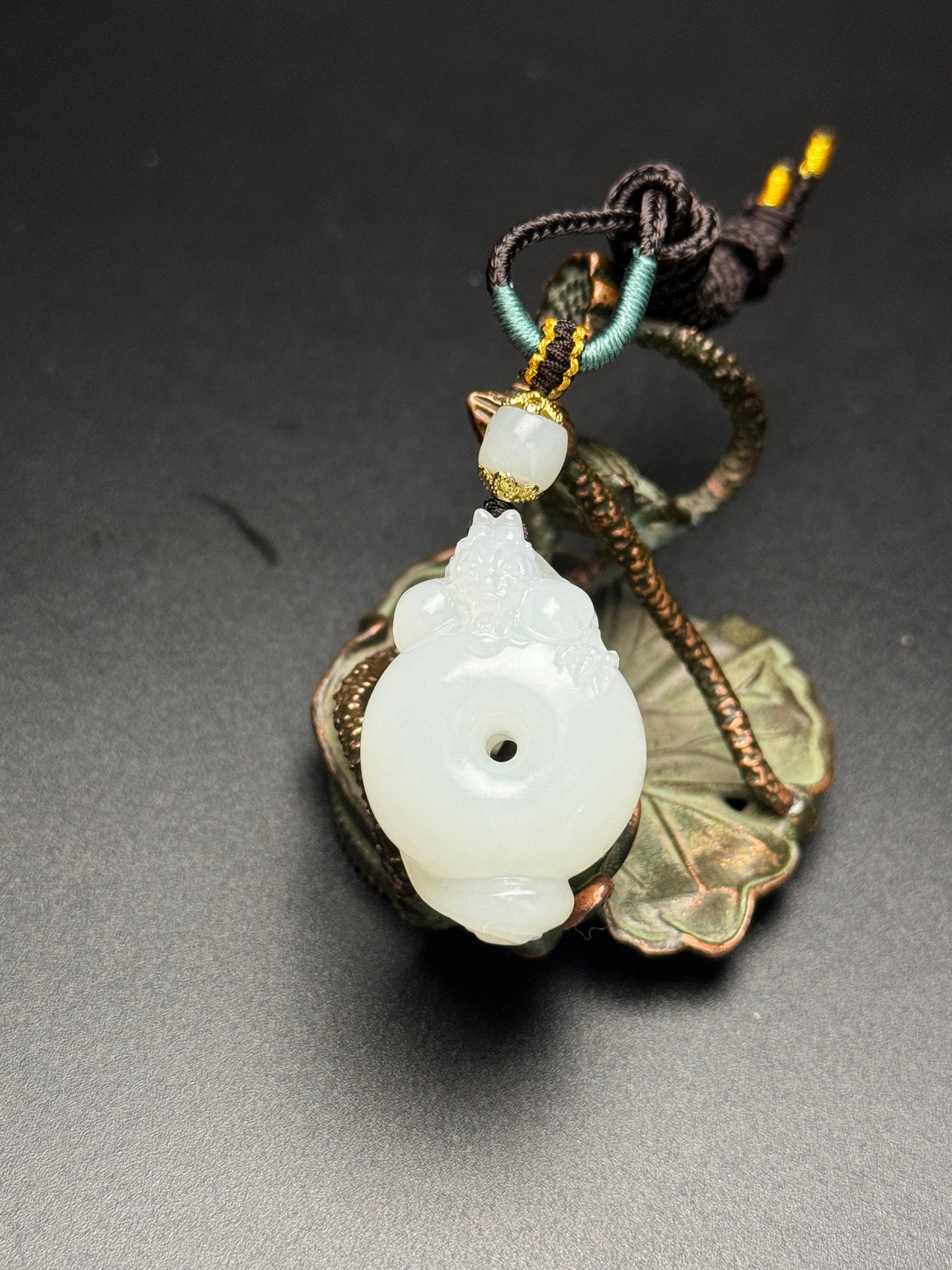 A0803 Superb Chinese Hetian Jade Carved Fortune Dragon Pendant