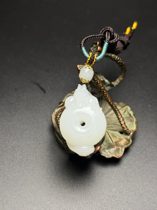 A0803 Superb Chinese Hetian Jade Carved Fortune Dragon Pendant