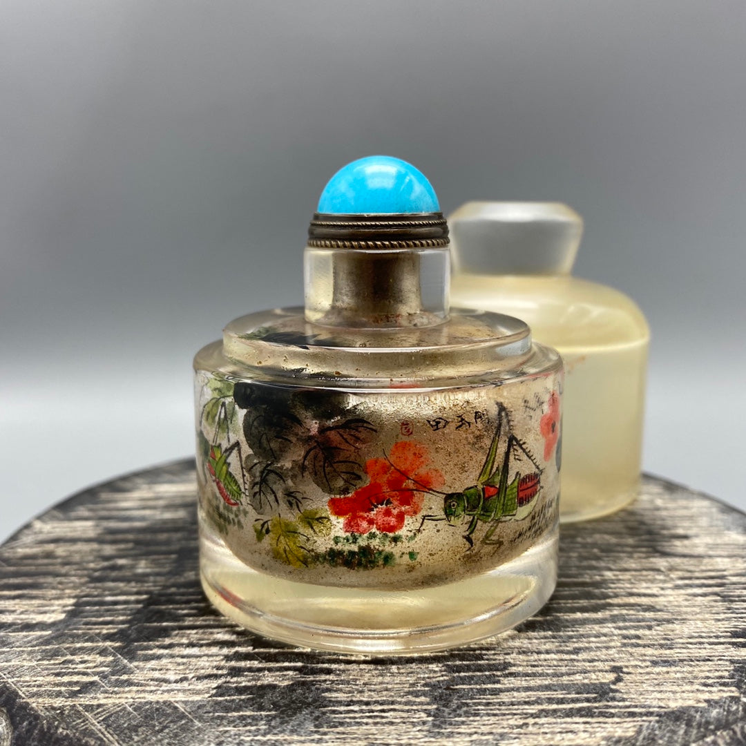 A0848 Old Chinese Peking Glass Inside Painting Locust Design Snuff Bottle w Lid