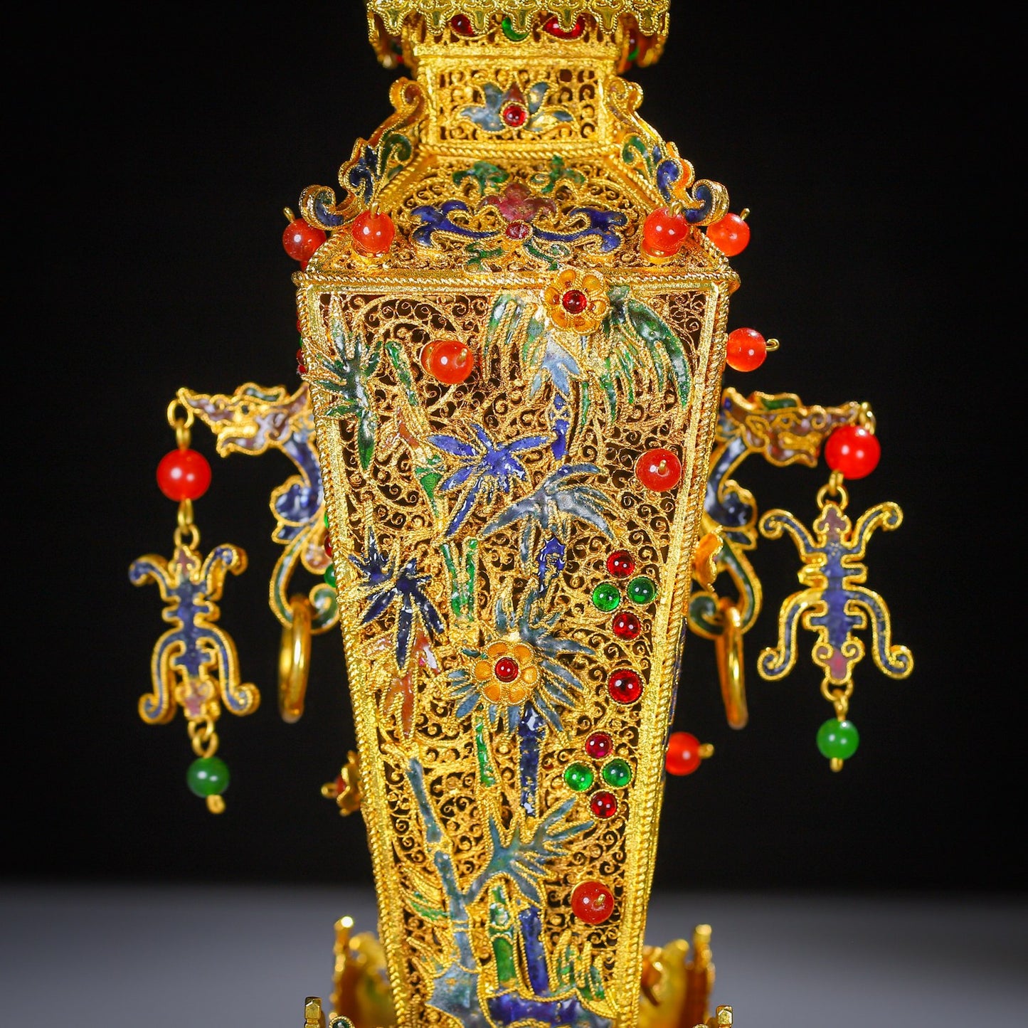 A0878 A Pair Exquisite Gold Wires Enamel Inlay Gems Vase