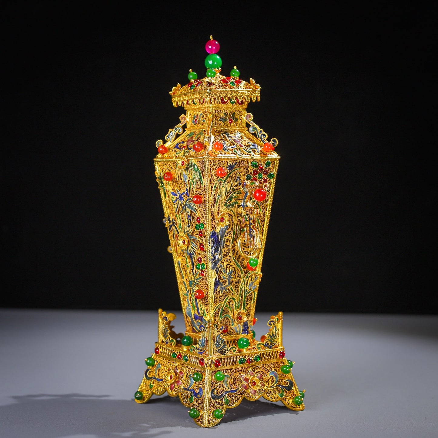 A0878 A Pair Exquisite Gold Wires Enamel Inlay Gems Vase