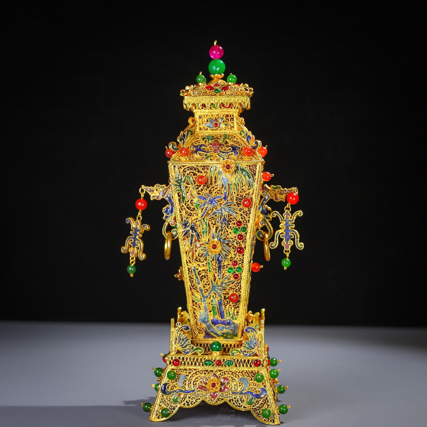A0878 A Pair Exquisite Gold Wires Enamel Inlay Gems Vase