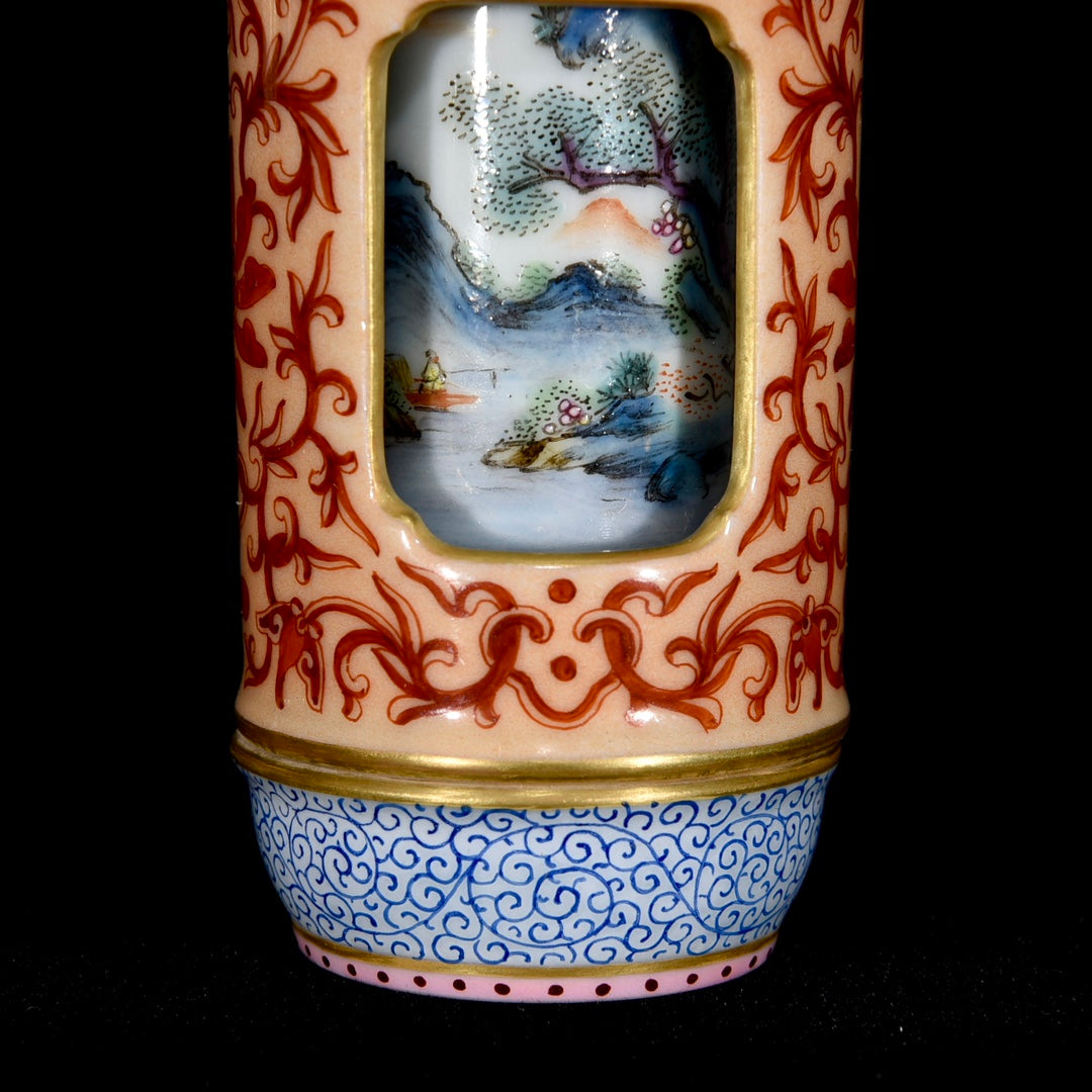 A0969 Chinese Qing Dynasty Gilt Edge Famille Rose Mountain River Scene Design Turn Heart Porcelain Snuff Bottle