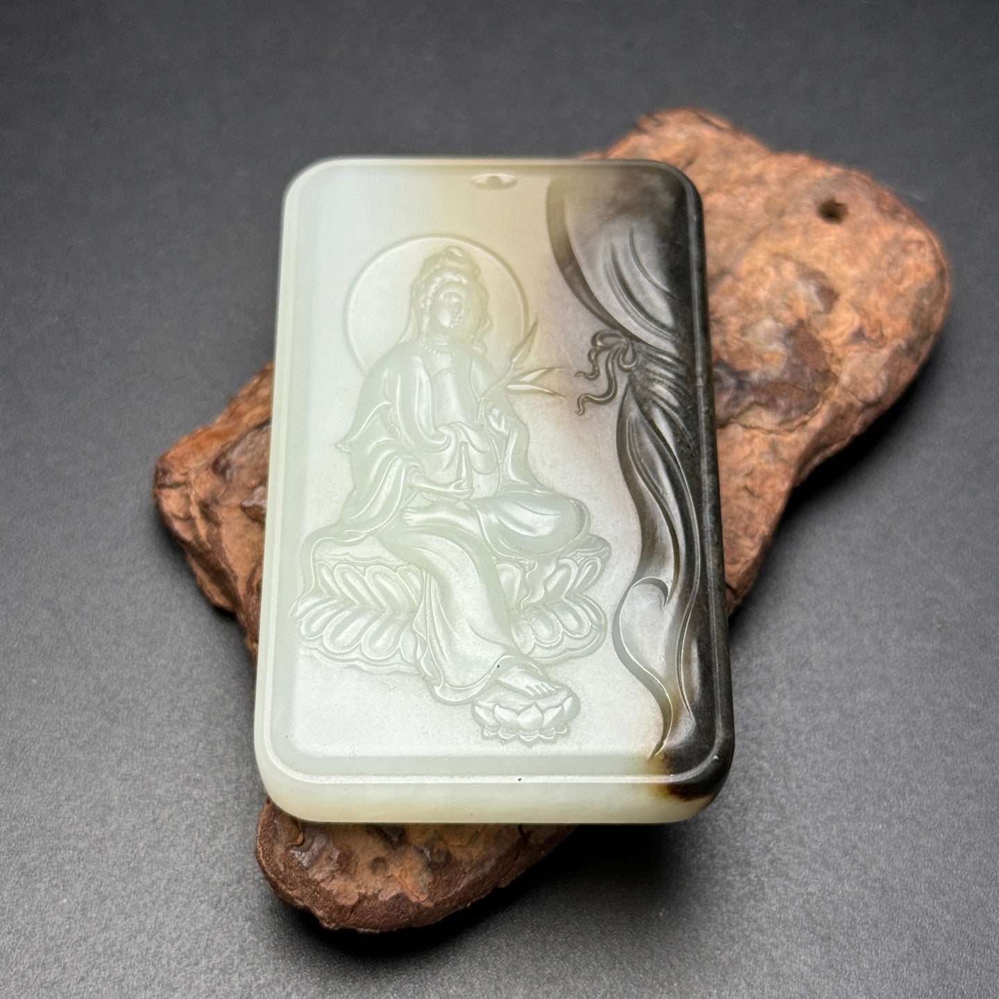 A0990 Chinese Natural Hetian Jade Low Relief Kwan-yin Pendant