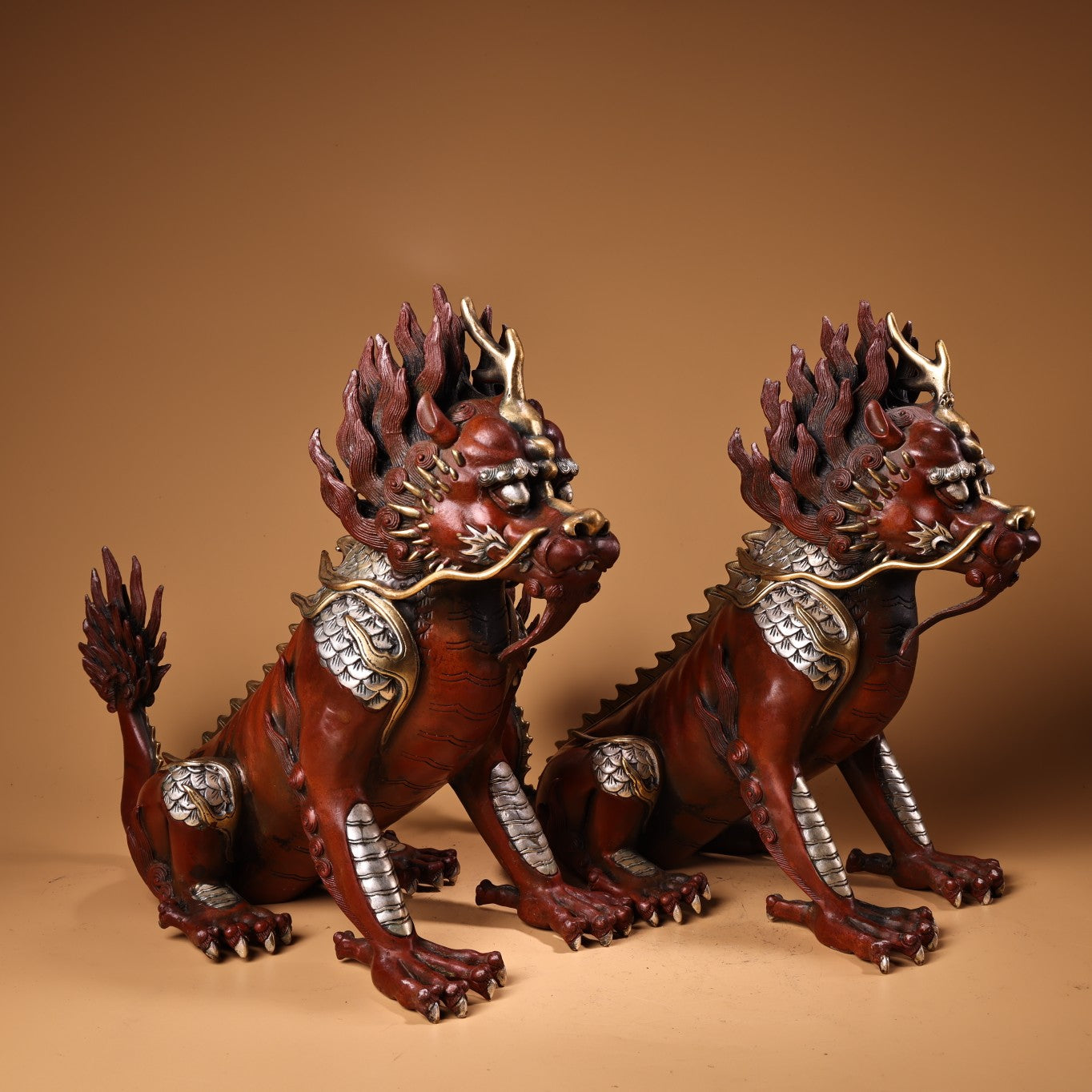 A1027 A Pair Chinese Silver Plated Gilt Gold Copper Fortune Kylin Statues