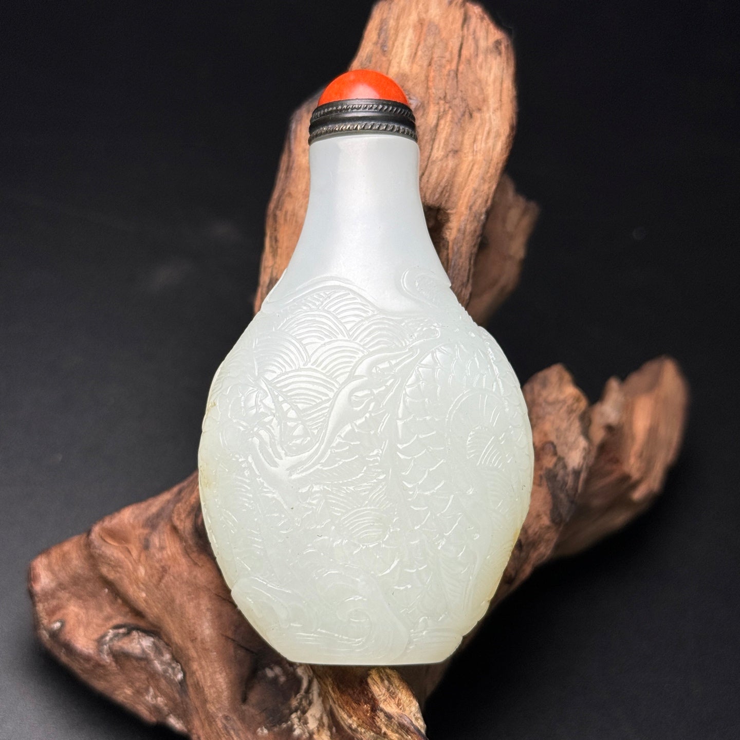 A1040 Chinese Natural Hetian Jade Low Relief Fortune Dragon Design Snuff Bottle