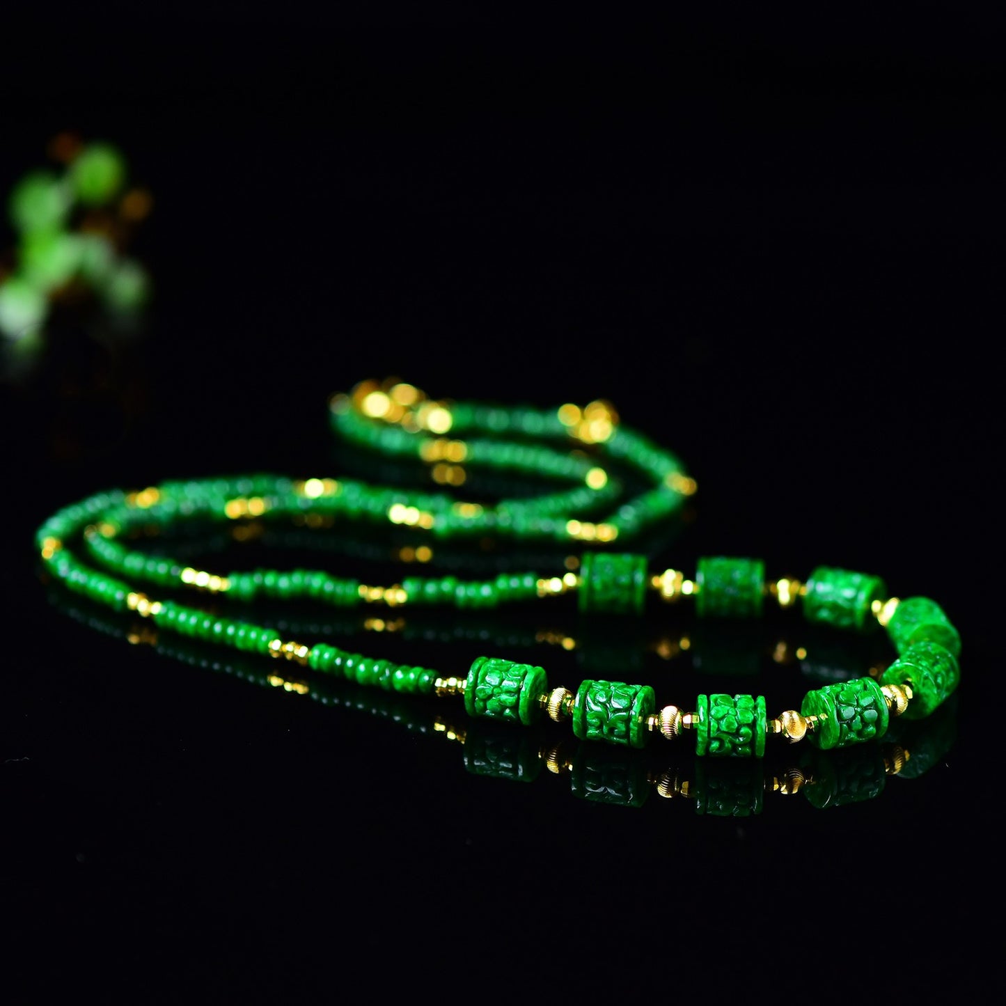 A1089 Exquisite Jadeite Beads Necklace