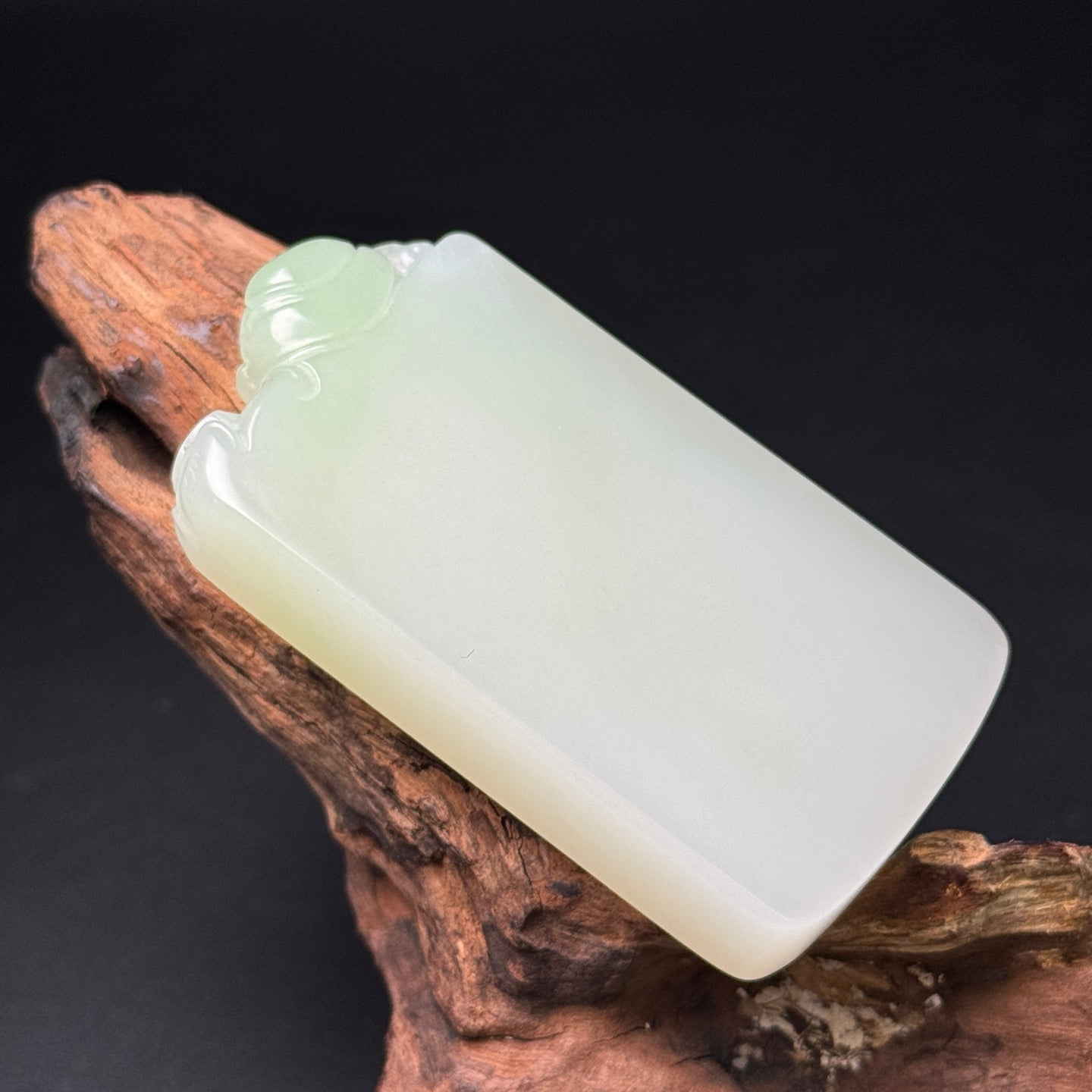 A1264 Superb Chinese Hetian Jade Lucky Pendant