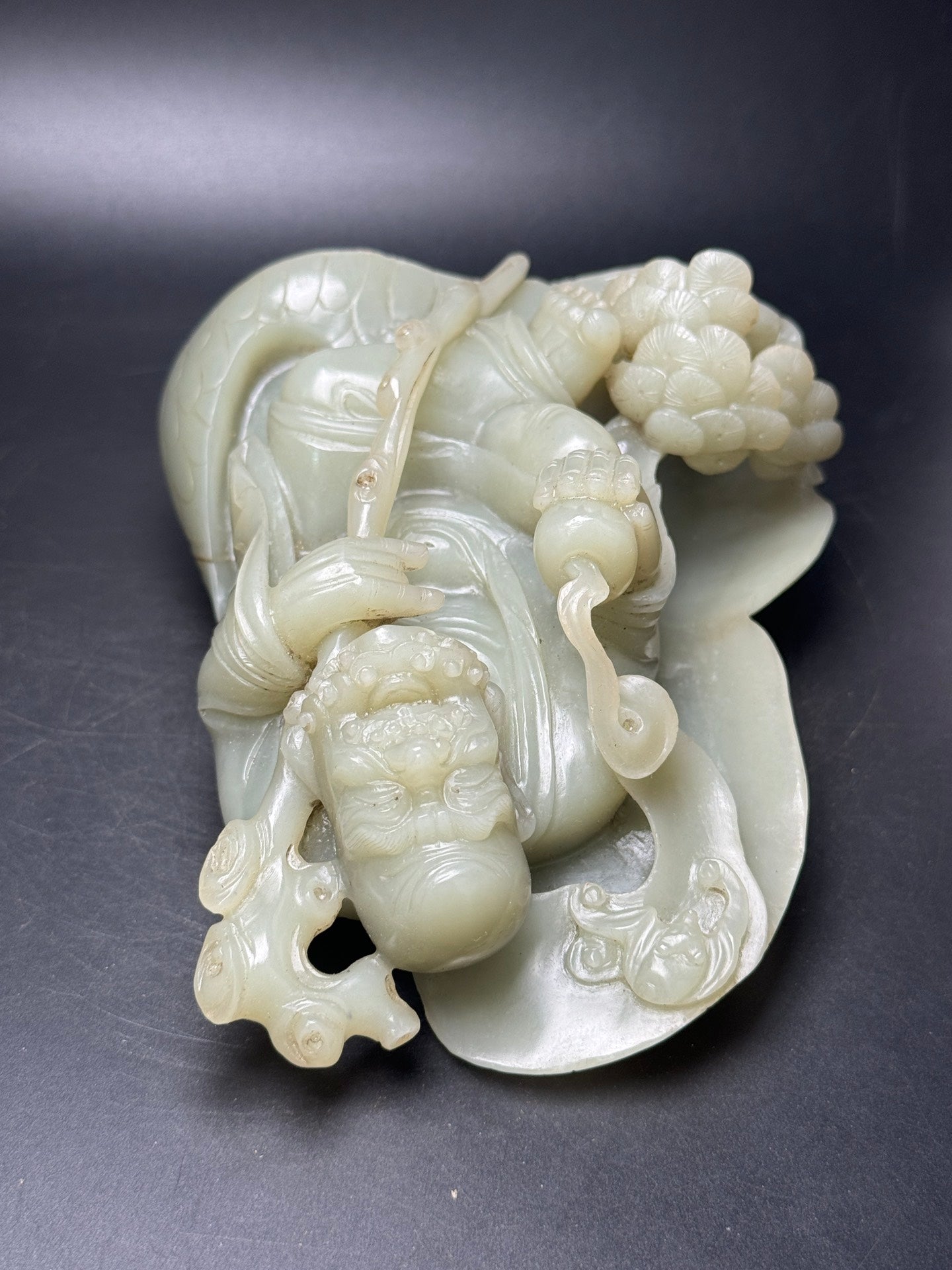 A1266 Superb Chinese Hetian Jade Carved Dharma Statue