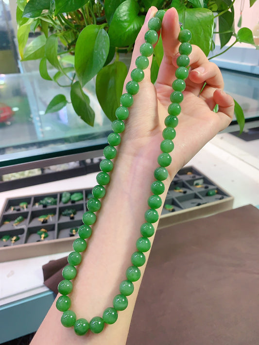 A1275 Superb Chinese Green Hetian Jade Beads Necklace