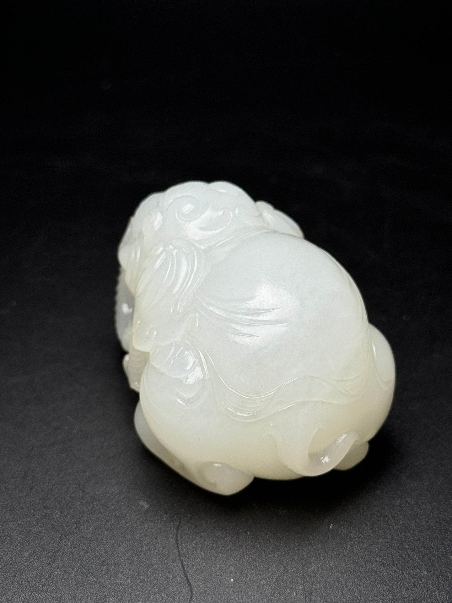 A1280 Superb Chinese White Hetian Jade Carved Fortune Elephant Statue