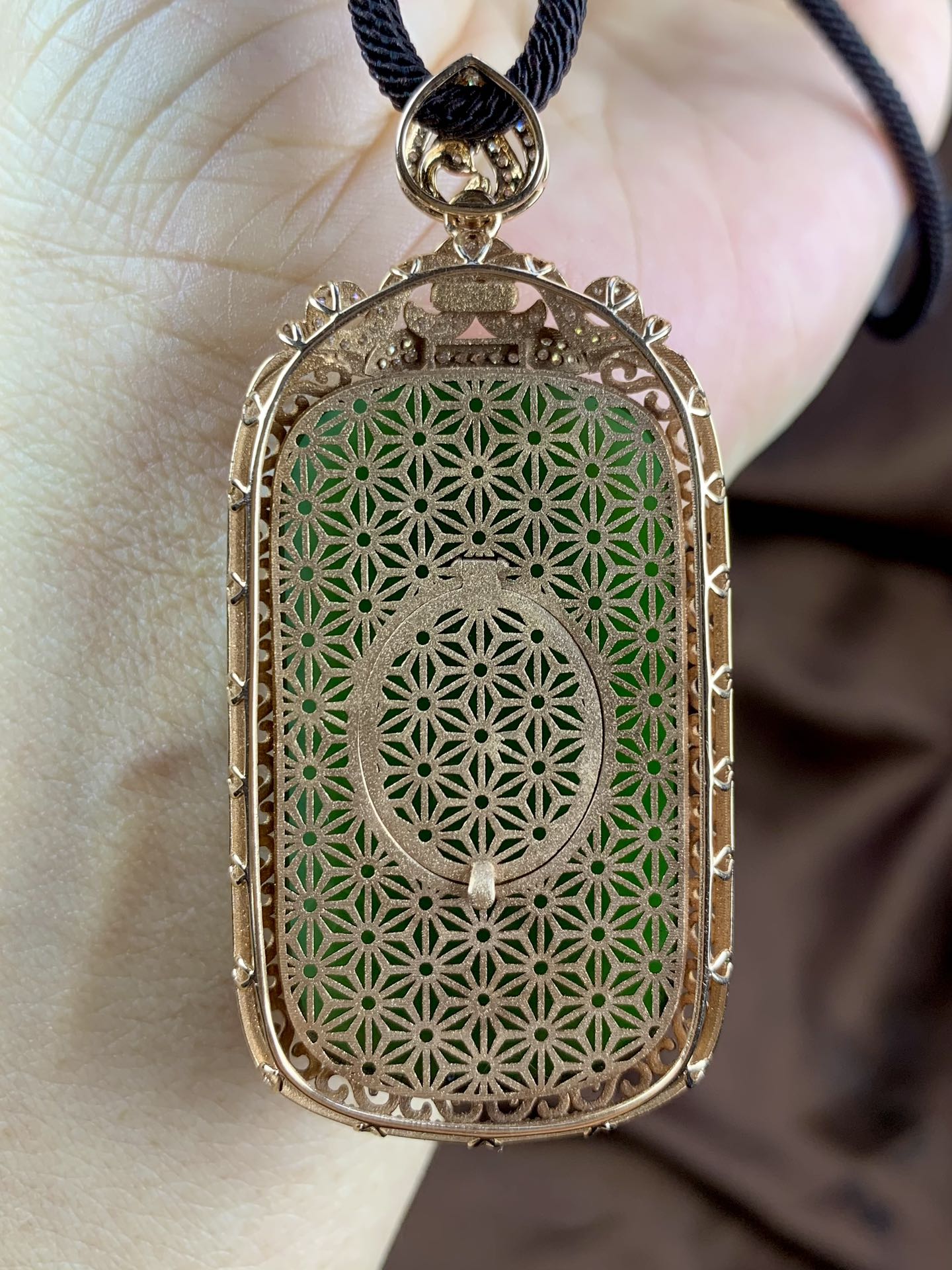 A1294 High Quality Chinese 18K Gold Inlay Green Hetian Jade Carved Laughing Buddha Pendant