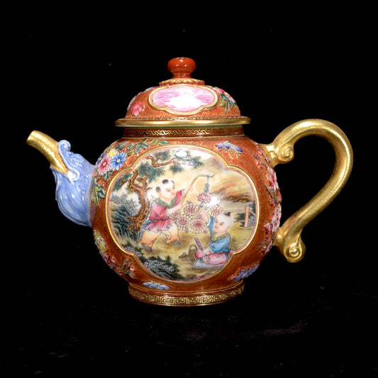 A1295 Chinese Qing Dynasty Gilt Gold Famille Rose Urchin Design Porcelain Teapot