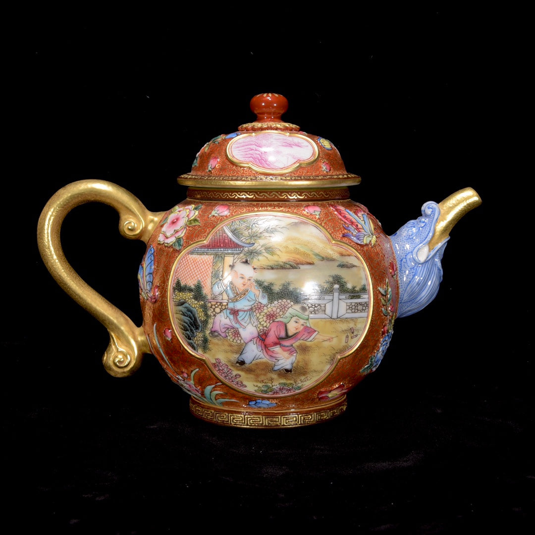 A1295 Chinese Qing Dynasty Gilt Gold Famille Rose Urchin Design Porcelain Teapot