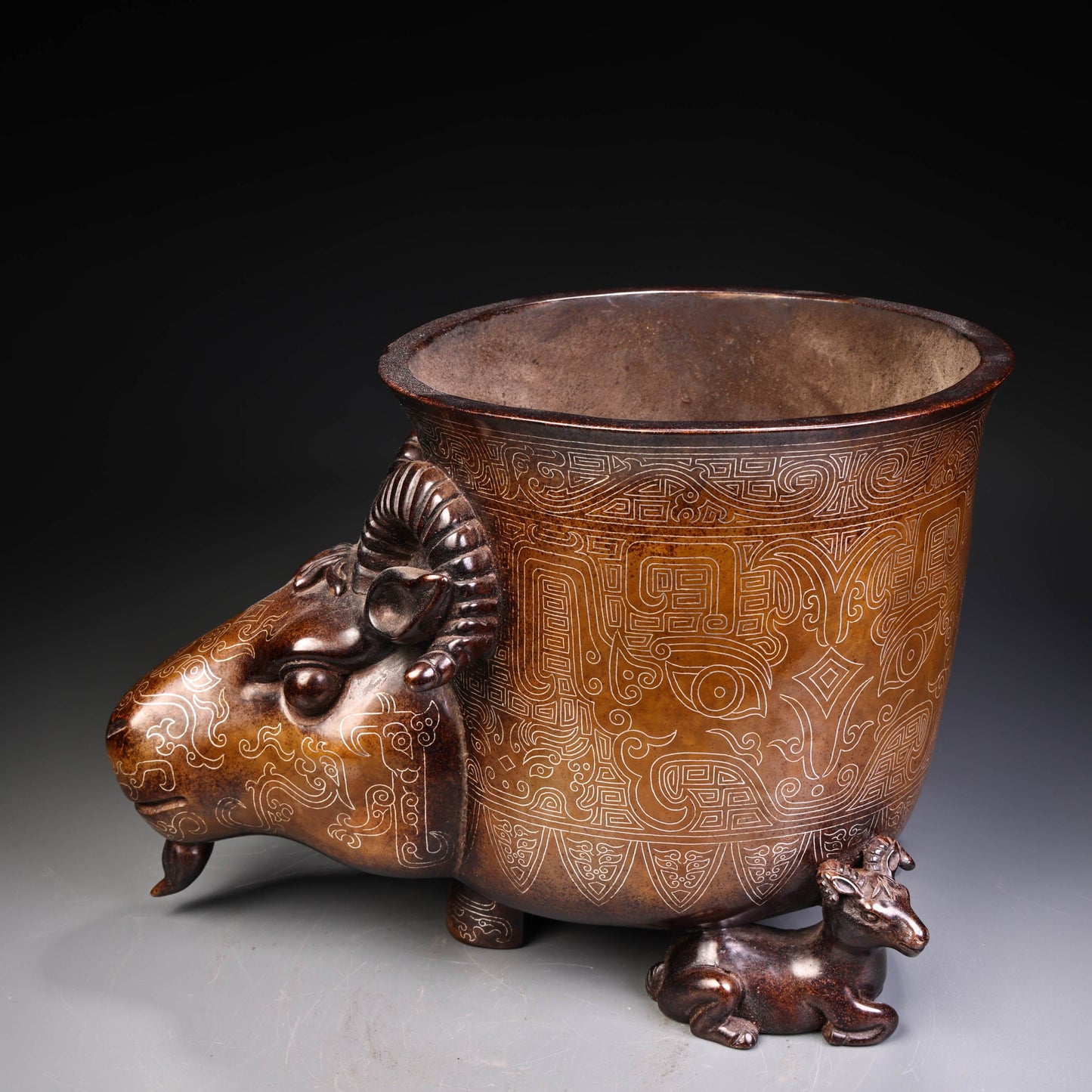 A1299 Vintage Chinese Copper Inlay Silver Wires Sheep Head Brush Pot