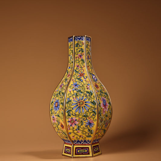 A1316 Vintage Chinese Gilt Gold Copper Enamel Flowers Design Vase