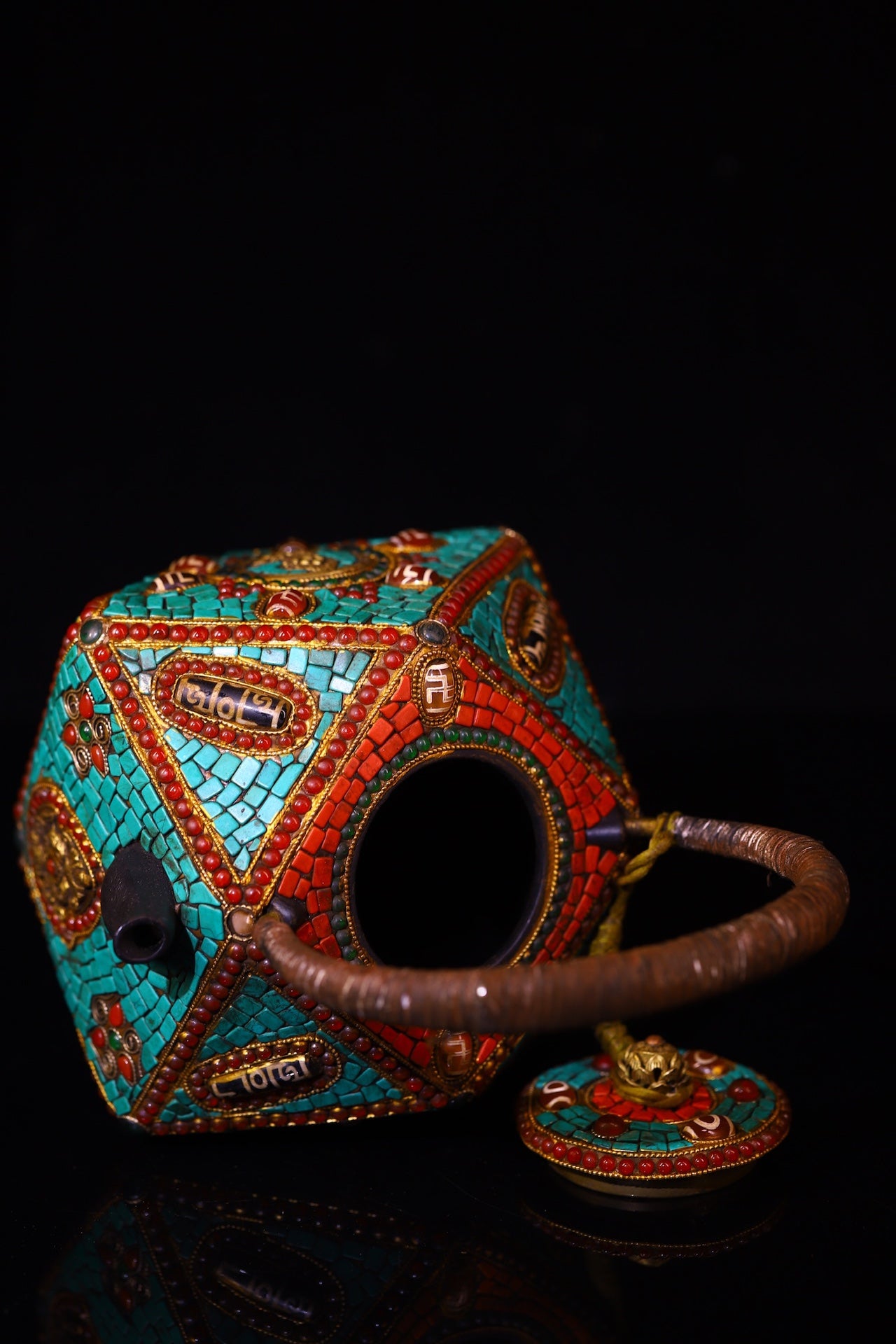 A1334 Tibetan Copper Inlay Turquoise & DZI Agate & Gems Handle Teapot