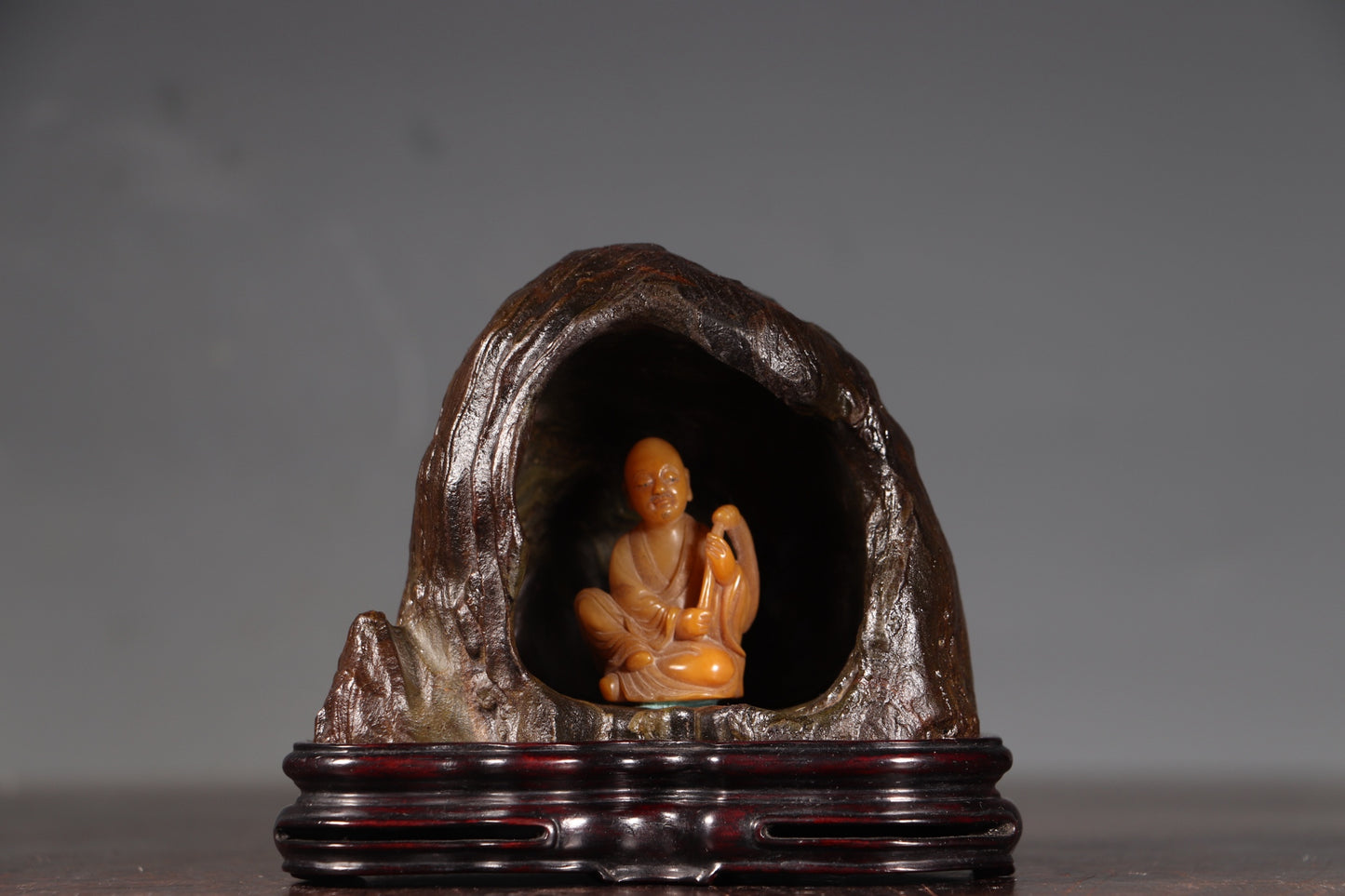 A1352 Vintage Chinese Shoushan Tianhuang Stone Carved Arhat Statue & Taihu Stone Shrines Statue