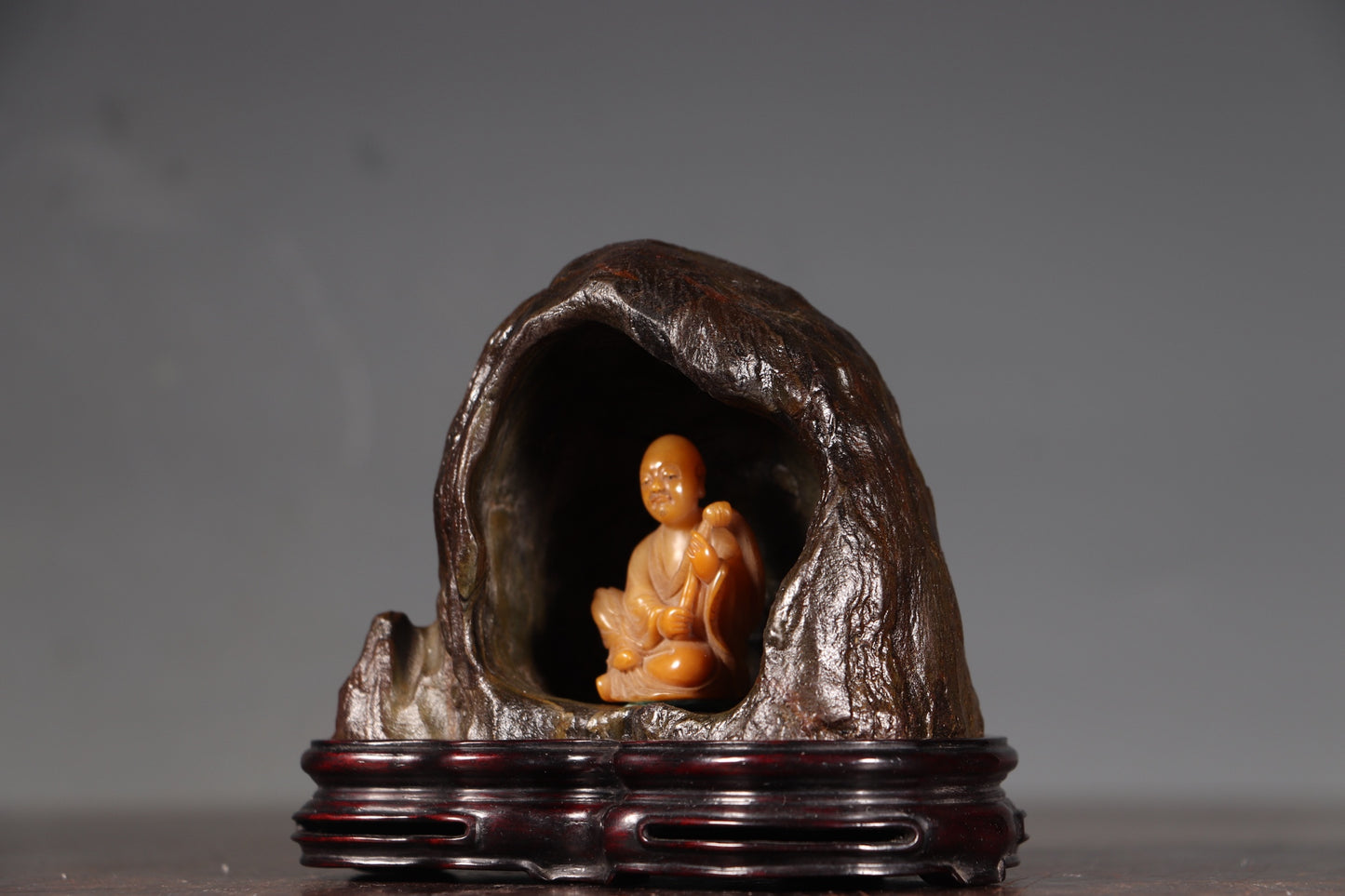 A1352 Vintage Chinese Shoushan Tianhuang Stone Carved Arhat Statue & Taihu Stone Shrines Statue