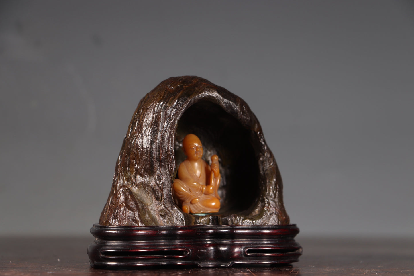 A1352 Vintage Chinese Shoushan Tianhuang Stone Carved Arhat Statue & Taihu Stone Shrines Statue