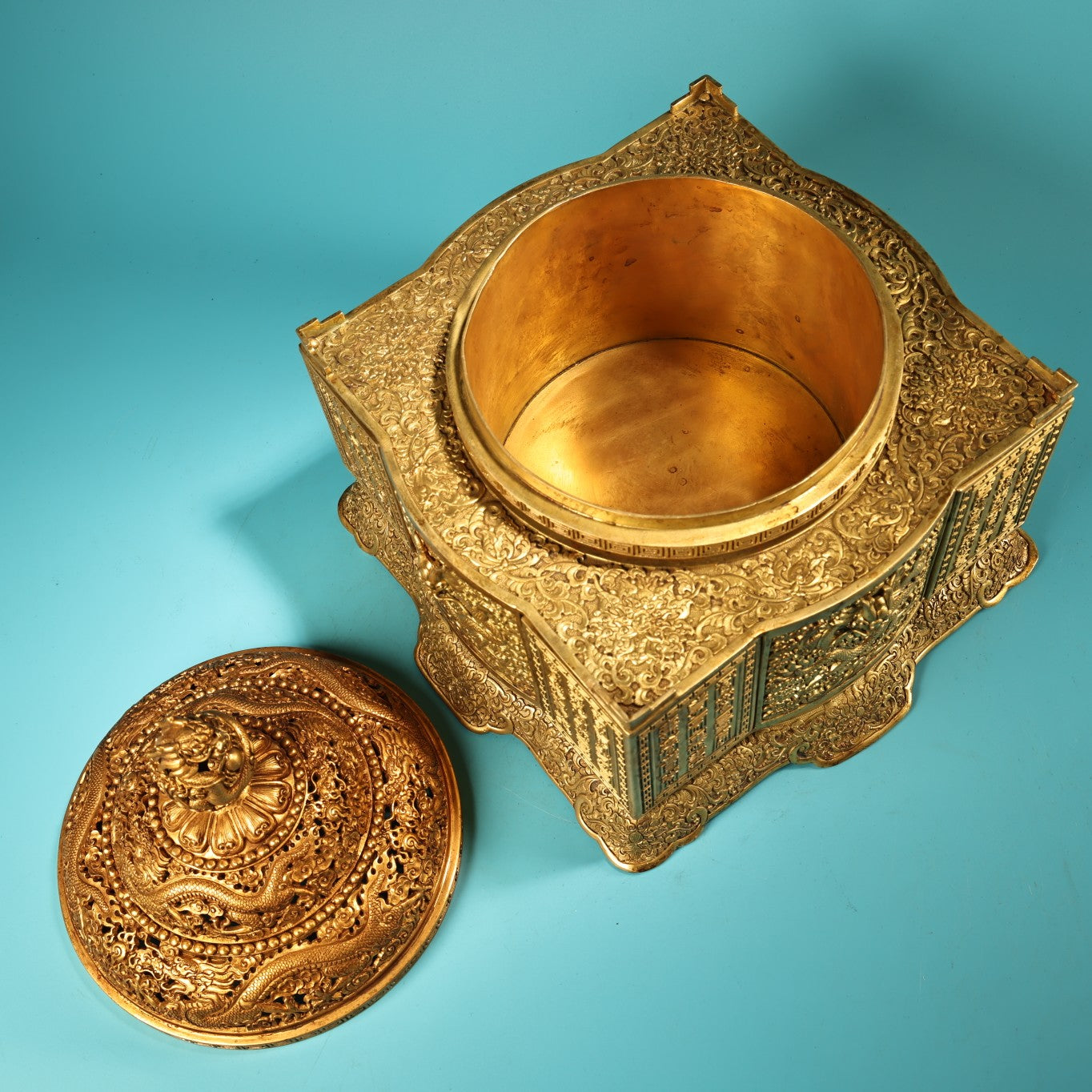 A1404 Vintage Chinese Gilt Gold Copper High Relief Fortune Dragon Incense Burner
