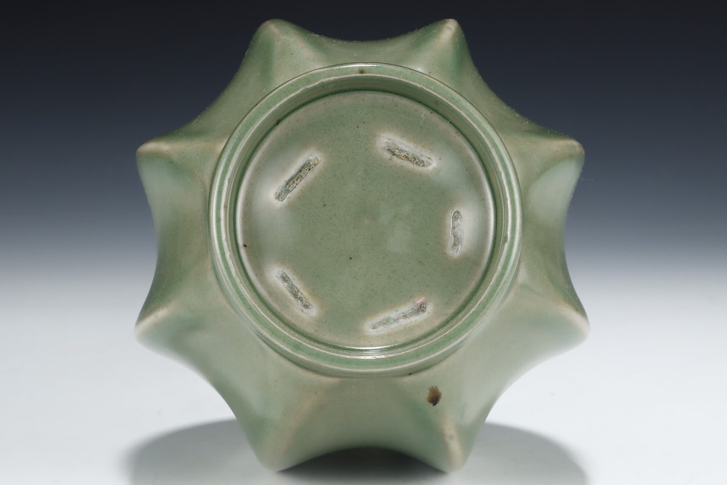 A1485 Chinese Yue Kiln Porcelain Vase