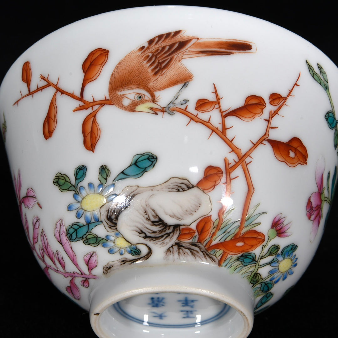 A1493 A Pair Chinese Qing Dynasty Famille Rose Flowers Bird Design Porcelain Cups