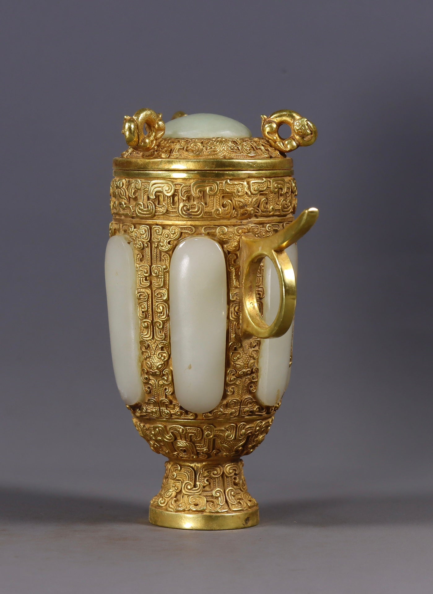 A1520 A Pair Vintage Chinese Gilt Gold Inlay Hetian Jade Cups