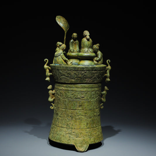A1526 Vintage Chinese Bronze Figure Storage Pot