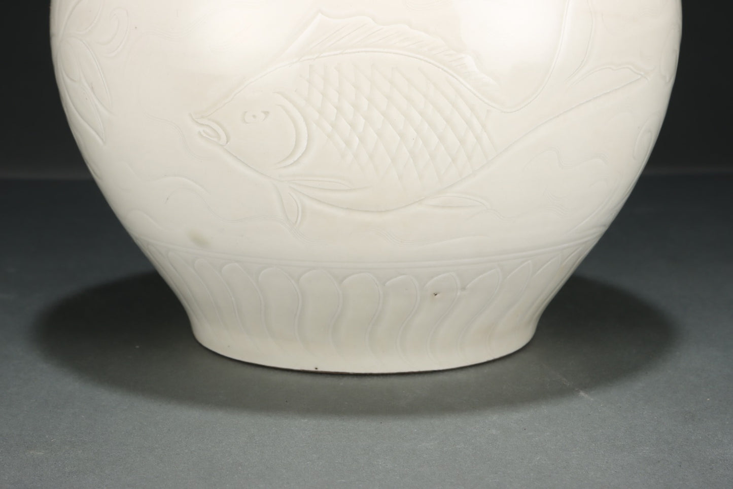 A1570 Chinese Ding Kiln White Glaze Porcelain Pot