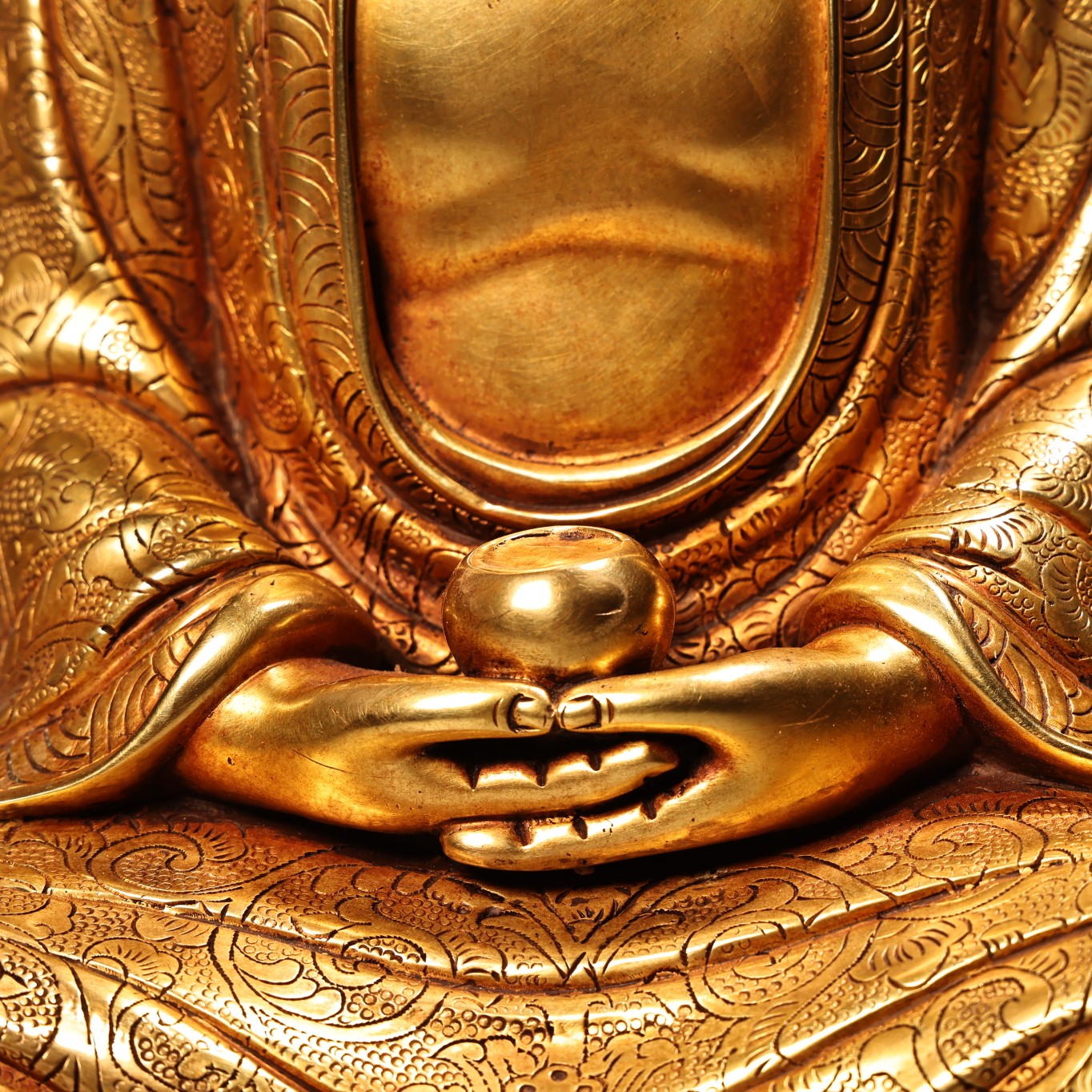 A1635 Vintage Chinese Gilt Gold Copper Kwan-yin Statue
