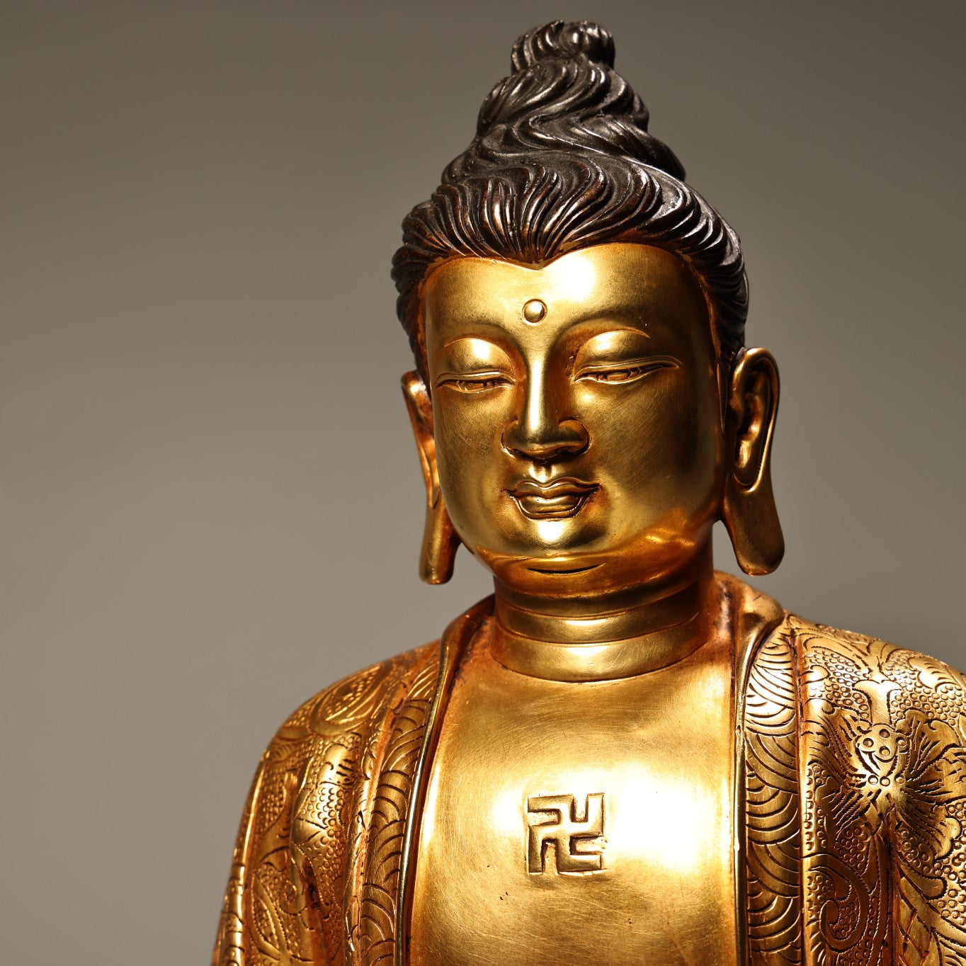 A1635 Vintage Chinese Gilt Gold Copper Kwan-yin Statue