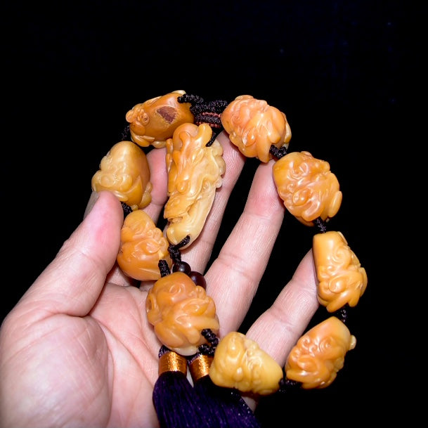 A1703 Superb Old Chinese Tianhuang Stone Carved Fortune Dragon Beads Bracelet