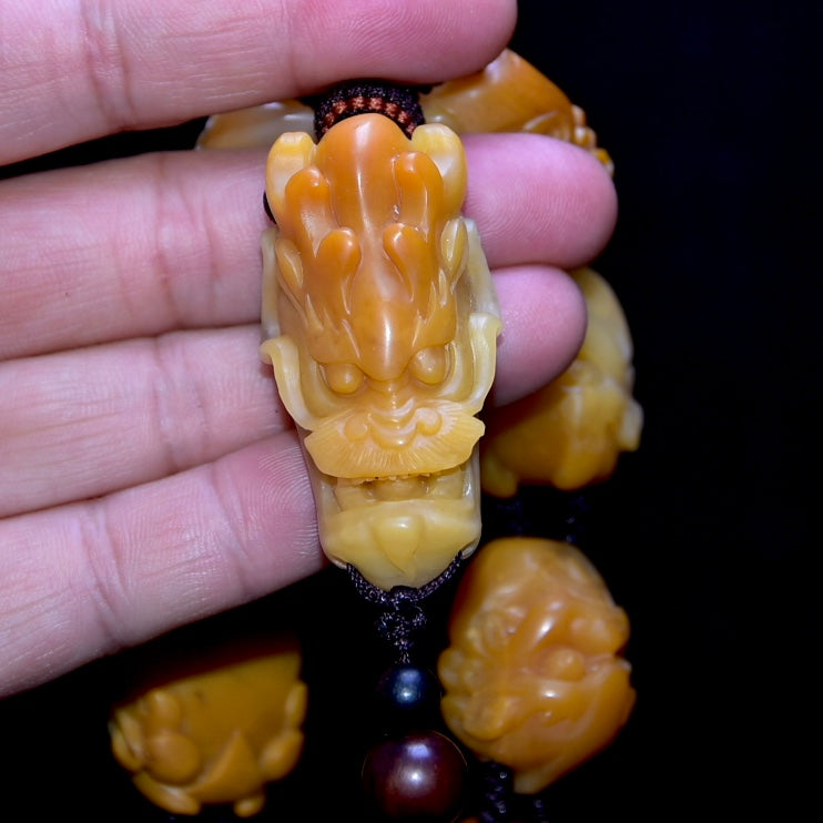 A1703 Superb Old Chinese Tianhuang Stone Carved Fortune Dragon Beads Bracelet