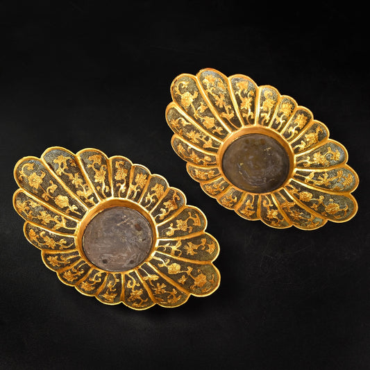 A1714 A Pair Vintage Chinese Gilt Gold Copper Flowers Design Plates