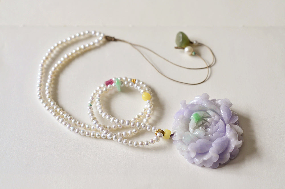 A1866 Exquisite Purple Jadeite Carved Peony Pendant w Pearl & Beeswax Beads Necklace