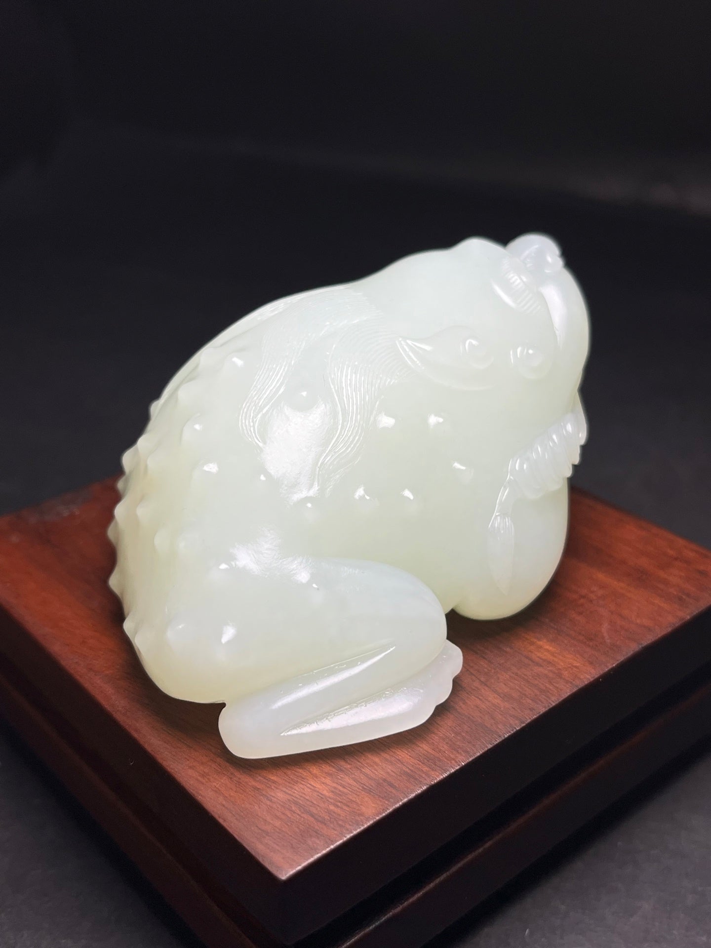 A1875 Superb Chinese Hetian Jade Carved Fortune Toad Statue