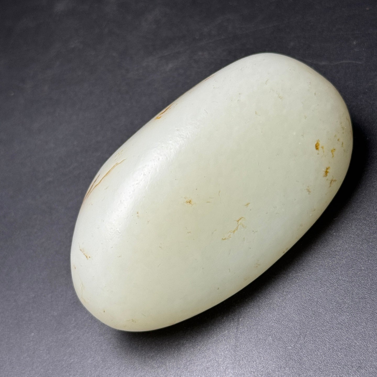 A1884 Chinese Hetian Jade Original Stone Statue