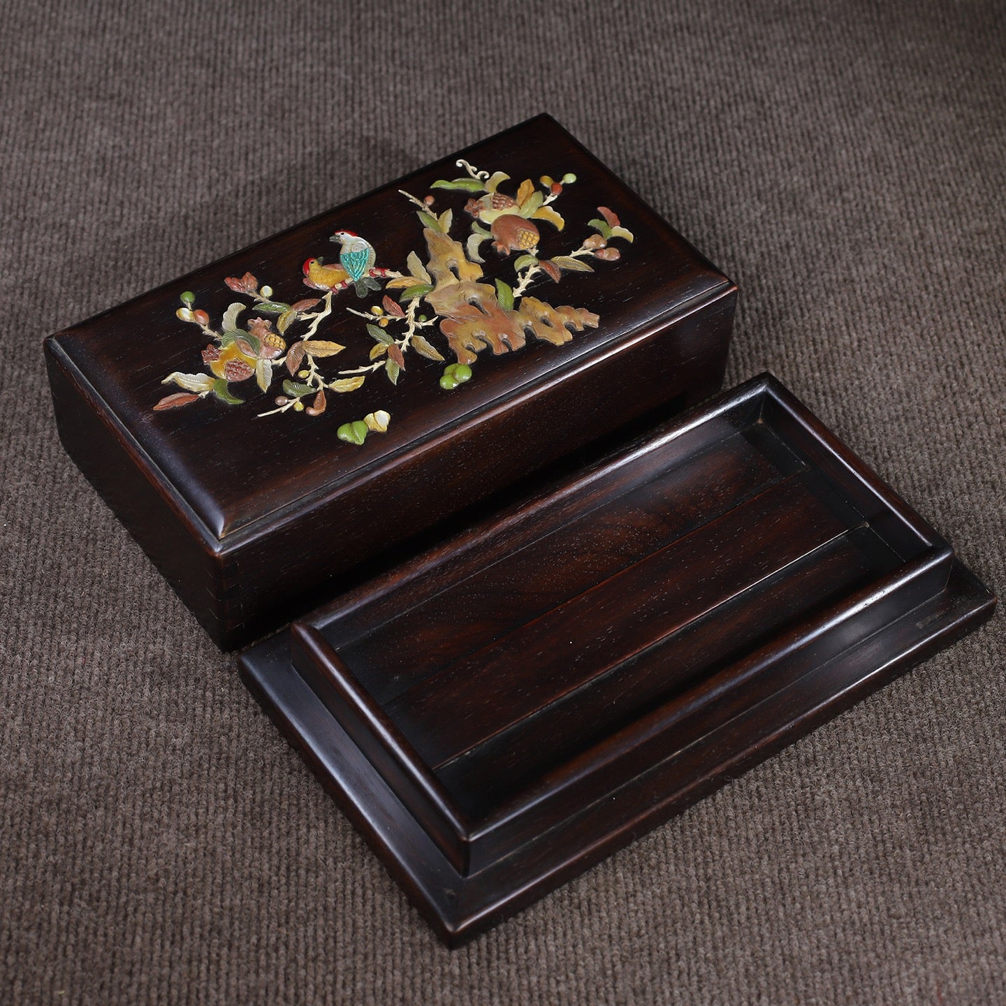 A1902 Chinese Zitan Wood Inlay Shoushan Stone Plum Flower & Magpie Design Jewellery Box