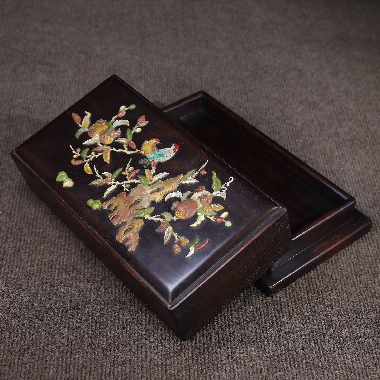 A1902 Chinese Zitan Wood Inlay Shoushan Stone Plum Flower & Magpie Design Jewellery Box