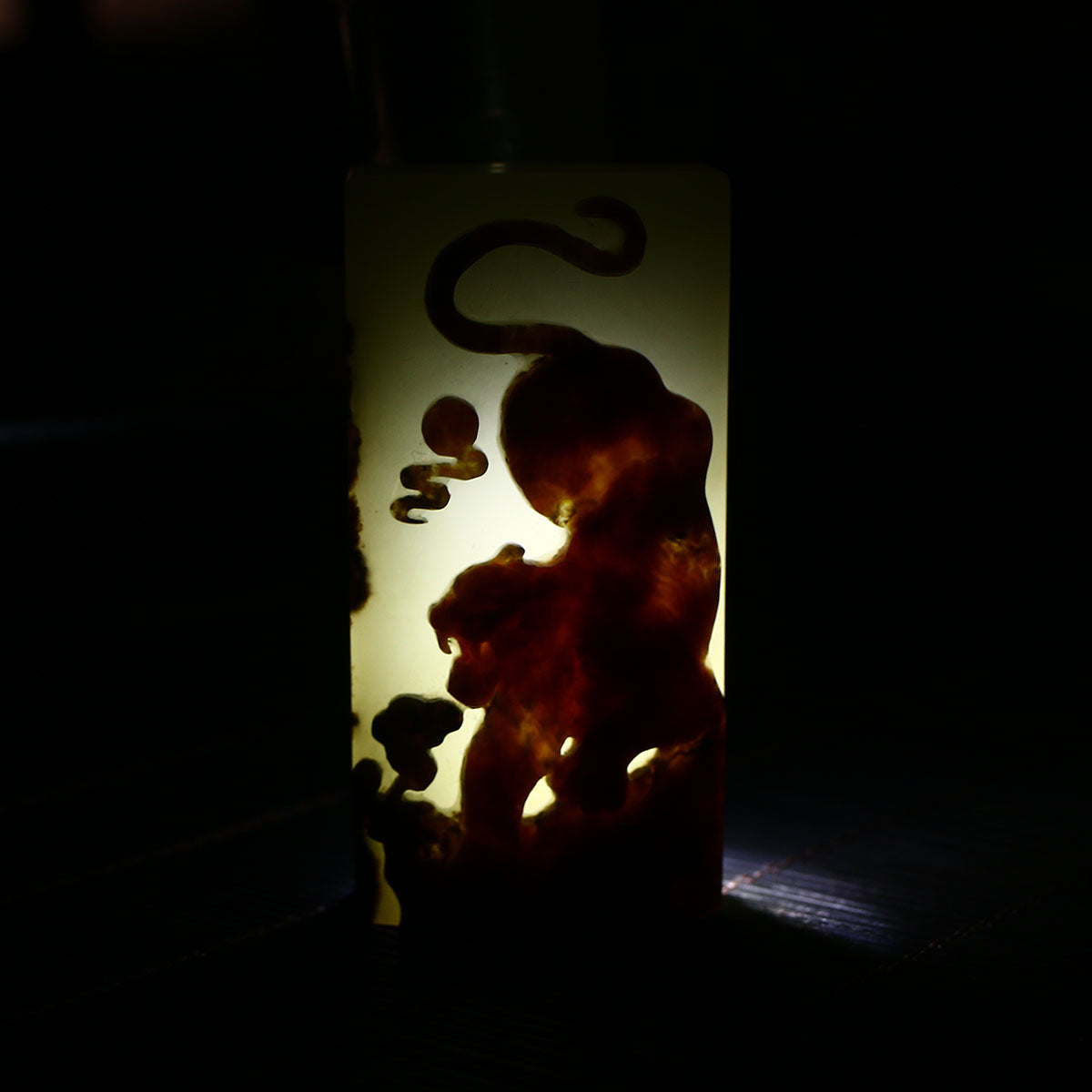 A1903 Superb Chinese Hetian Jade Hand Carved Tiger Pendant