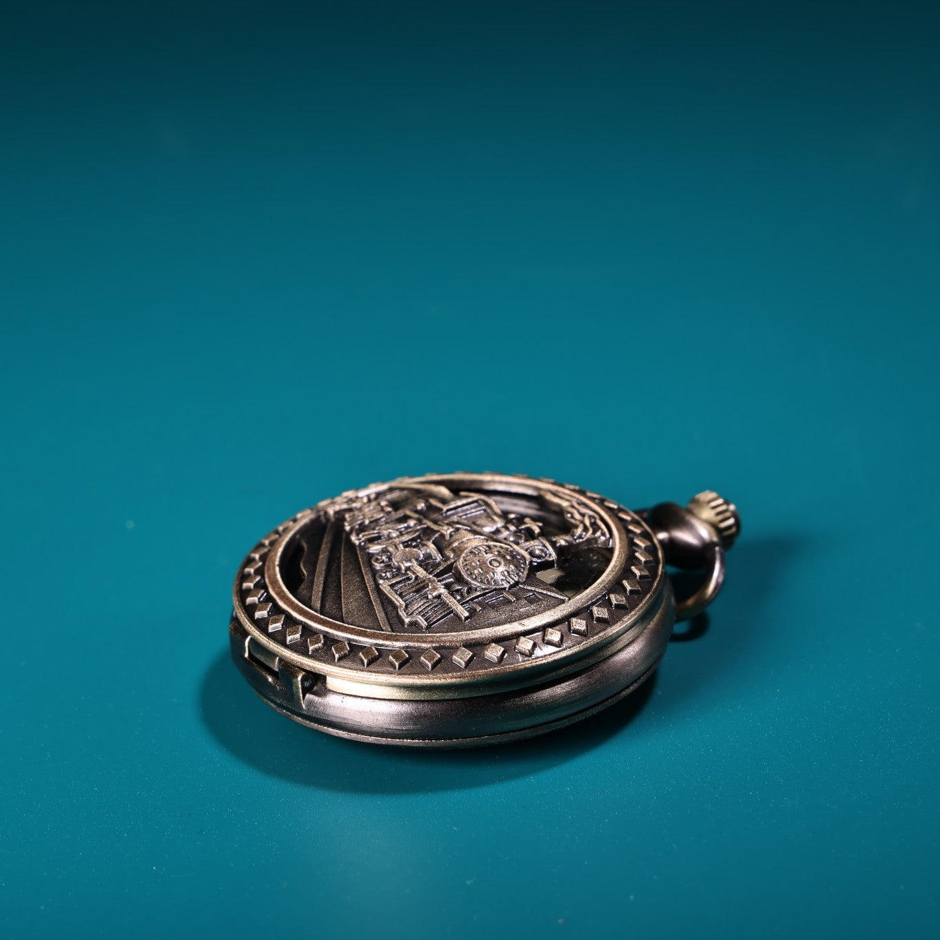 A1908 Vintage Copper Mechanical Pocket Watch