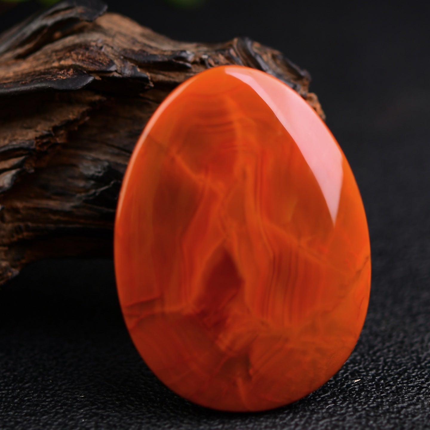 A1909 Beautiful Chinese Nanhong Agate Water Droplet Shape Pendant
