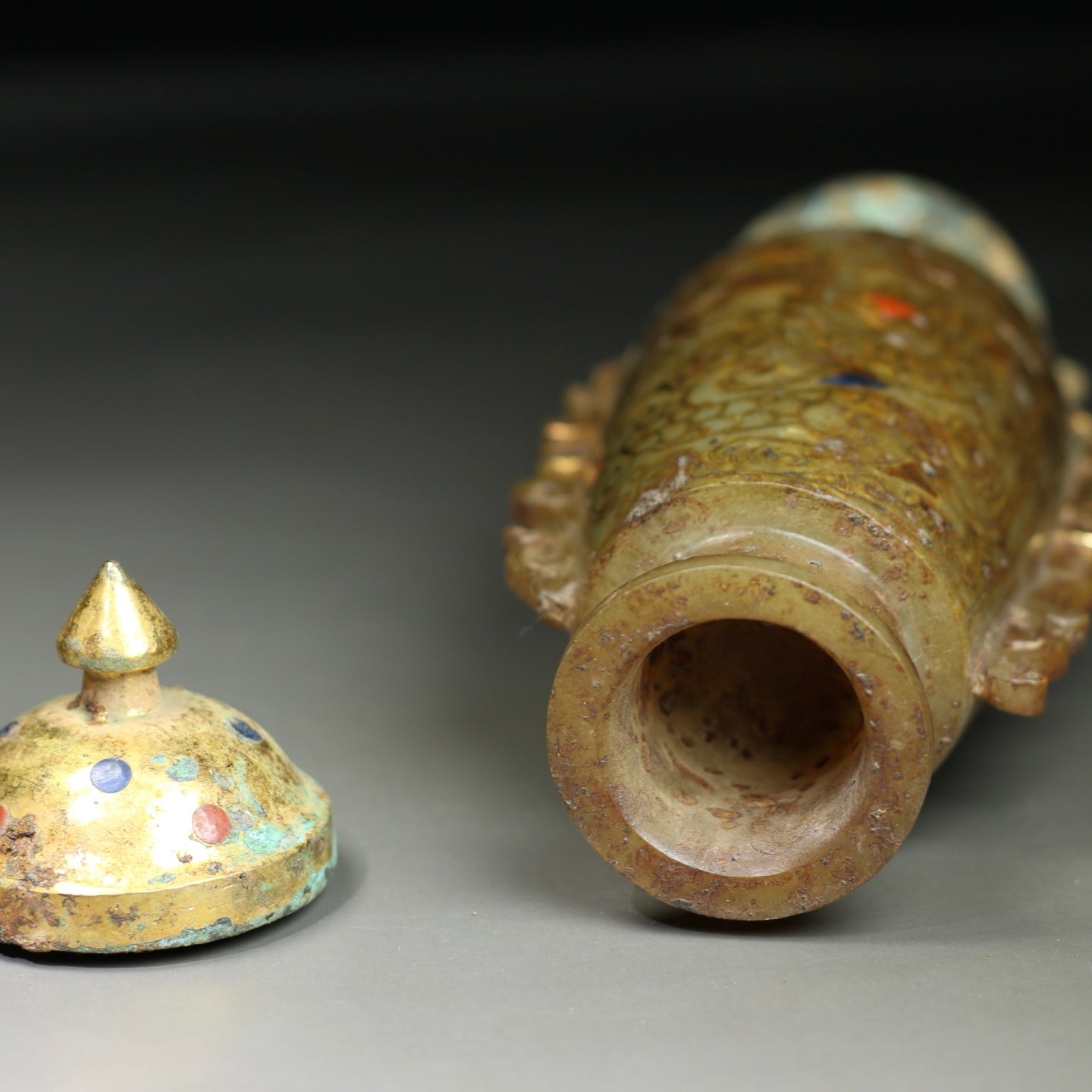 A1910 Vintage Chinese Gilt Gold Hetian Jade Double Ear Vase