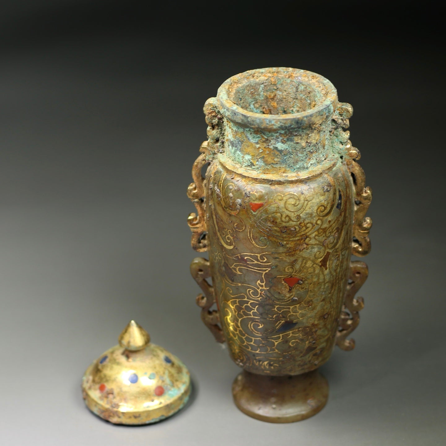 A1910 Vintage Chinese Gilt Gold Hetian Jade Double Ear Vase