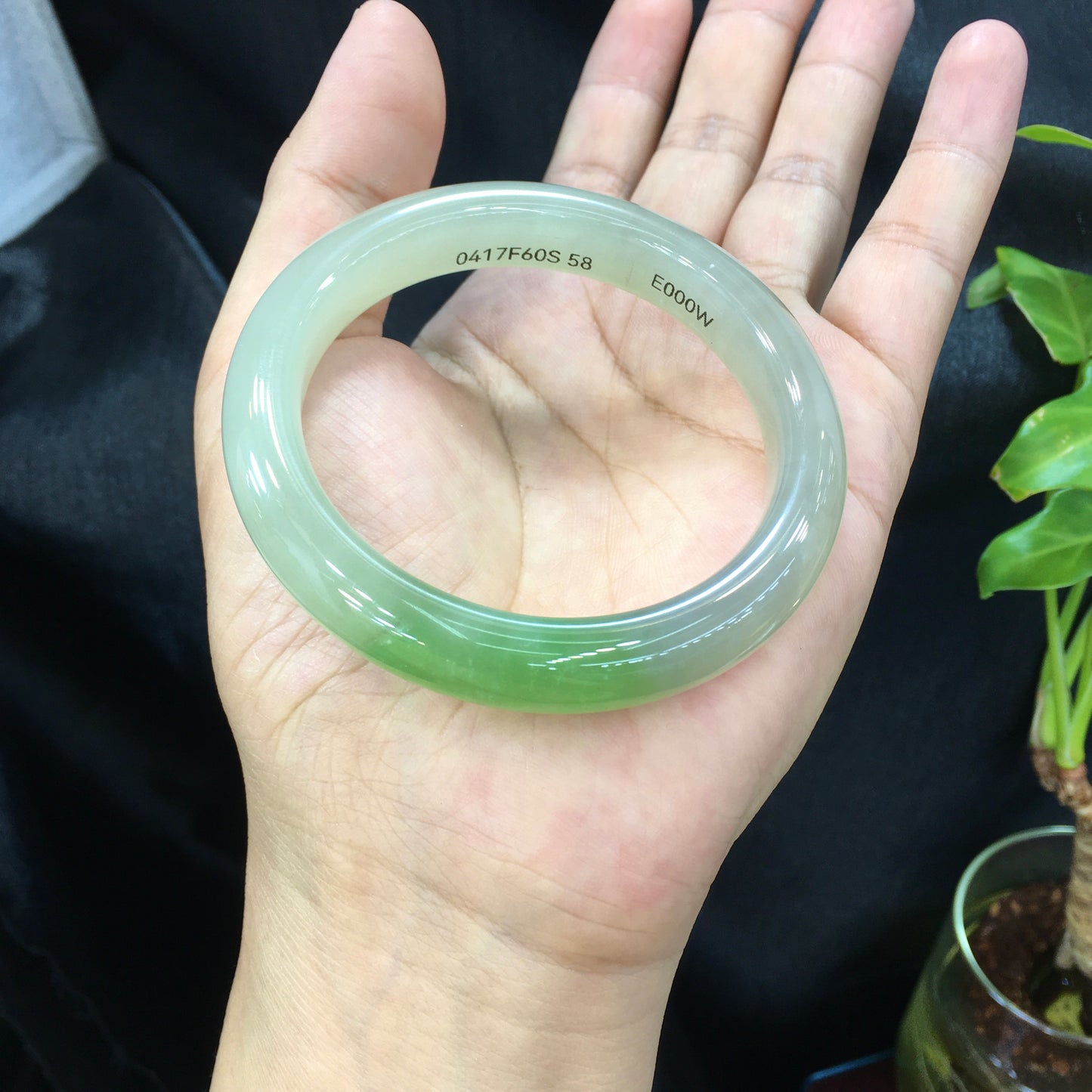 A1981 Inside Diameter 58 MM Exquisite Chinese Cuiqing Hetian Jade Bracelet