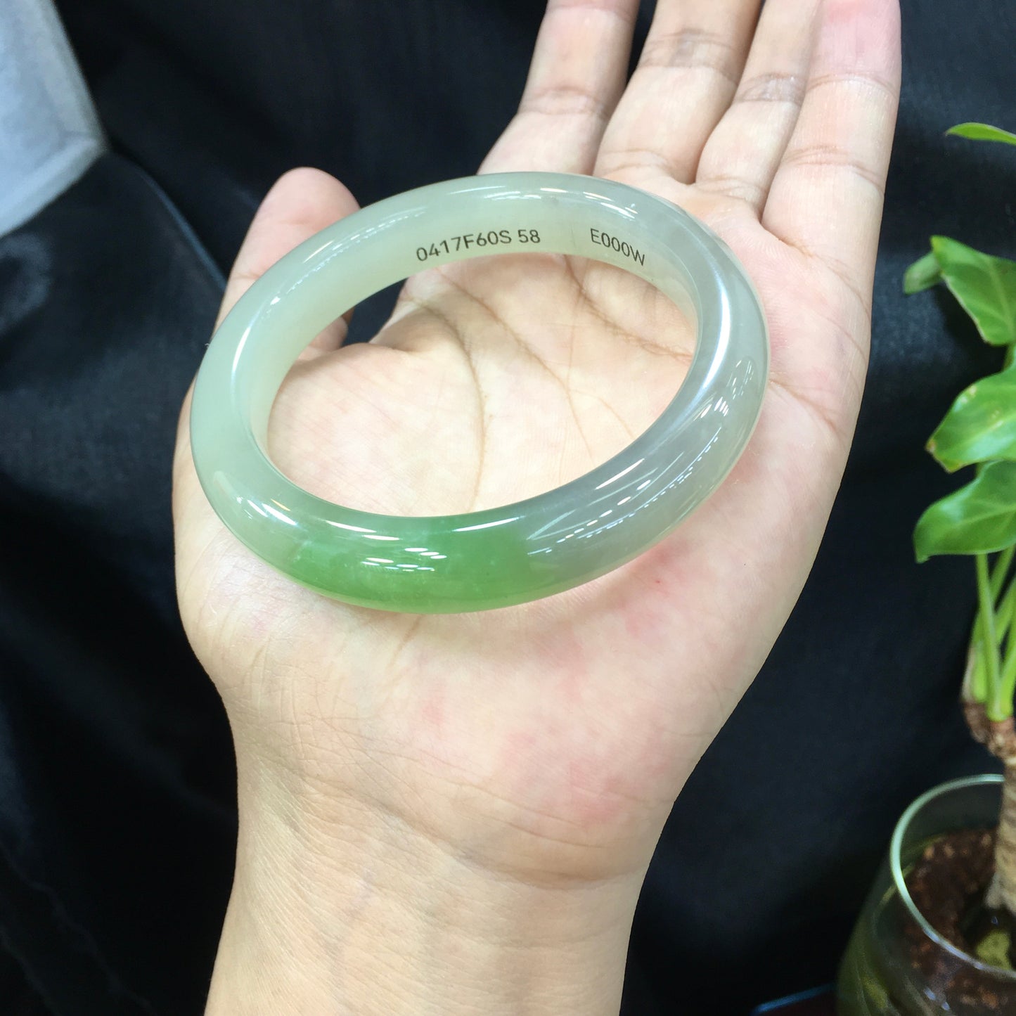 A1981 Inside Diameter 58 MM Exquisite Chinese Cuiqing Hetian Jade Bracelet