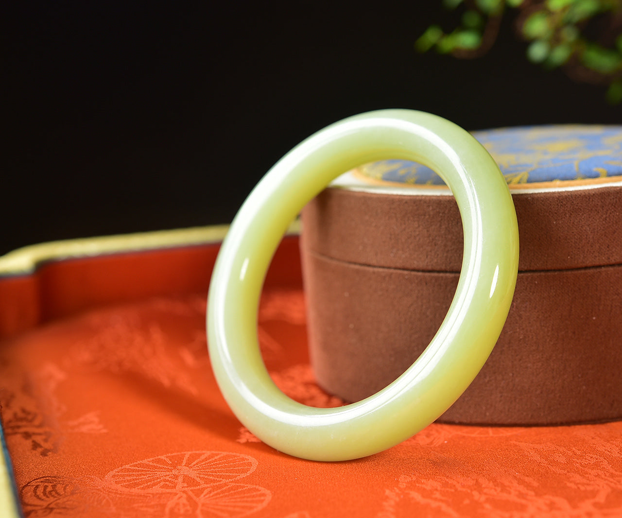 A1986 Inside Diameter 60 MM Superb Chinese Light Yellow Hetian Jade Bracelet