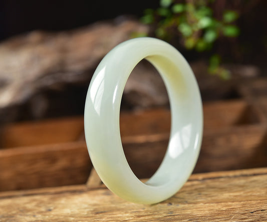 A1990 Inside Diameter 54 MM Superb Chinese Hetian Jade Bracelet