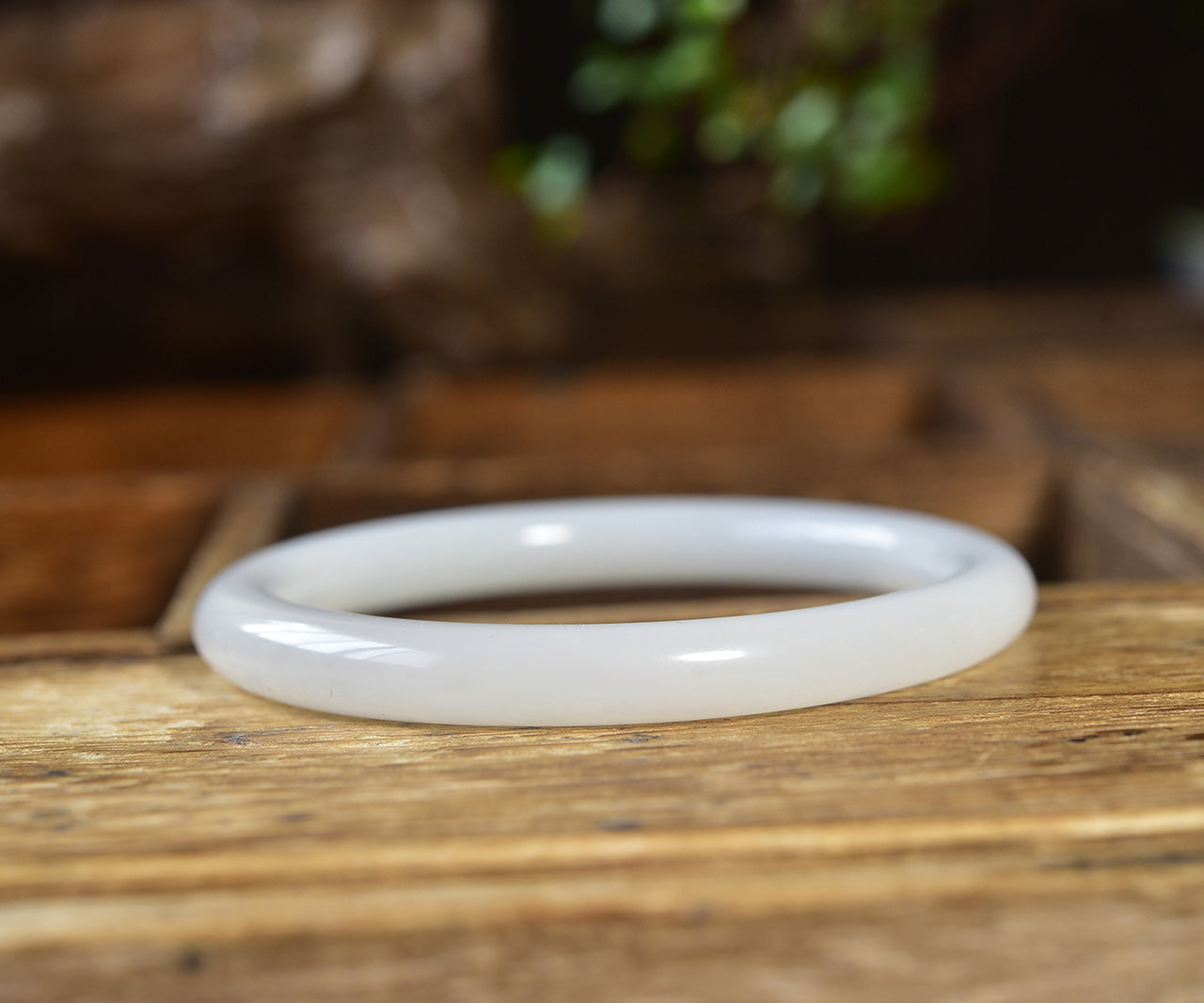 A1994 Inside Diameter 57.5 MM Superb Chinese White Hetian Jade Bracelet